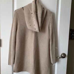 Metallic sweater with removable scarf size pl by Apt9